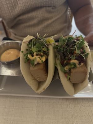 Bao tofu  at Bocchoris Arran de Mar in Mallorca