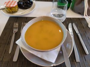 Vegetable soup at A Torre in Covilha