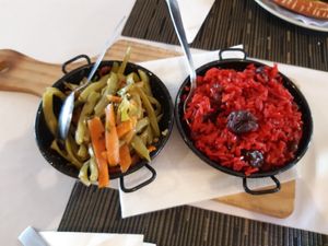Cherry rice and vegetables at A Torre in Covilha