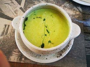 Vegan pea cream soup at Malom és Kacsa in Tata