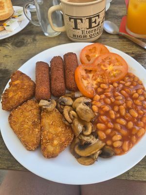 Vegan breakfast 😋 at The English Bakery Cafe in Gran Canaria