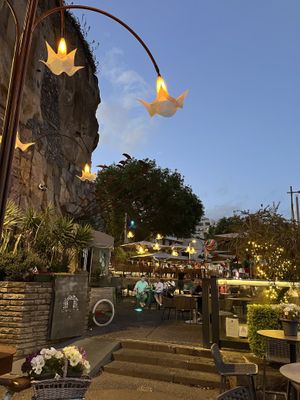 Front  at GRUTA in Funchal