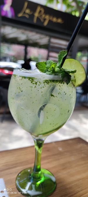 Limonada de hierbabuena at La Regina Restaurante in Madrid