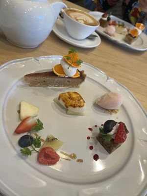   at Leaves of Grass in Wakayama