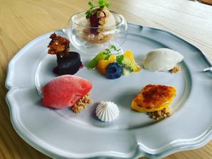 デザートの盛り合わせ at Leaves of Grass in Wakayama