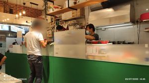 Order and service counter at Kang Su Vegetarian 康素 - Orchard in Central Singapore