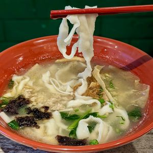 Ban Mian Soup at Kang Su Vegetarian 康素 - Orchard in Central Singapore