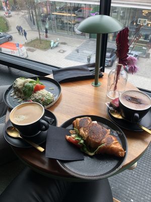 Breaky   at IVY Tagesbar in Munich