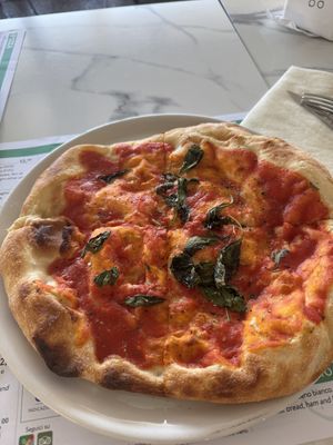 Marinara pizza   at Excelsior Splendide in Bellagio