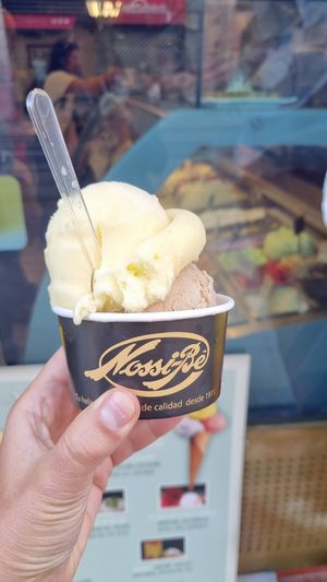 Mandering&gin and Turron at Nossi Be in Bilbao