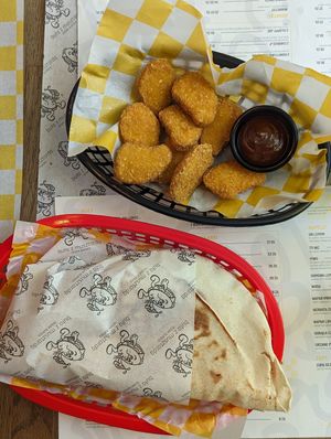 Pita with cherry burger and nuggets 🍔🍒 at Buła z Musztardą in Poznan