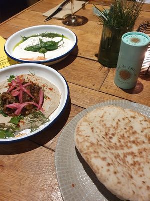 Hummus with mushrooms (and behind labneh) at MazzelTov! in Roosendaal