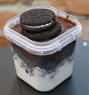 Famoso bolo de pote versão vegana at MilaVeg Lanches in Porto Alegre