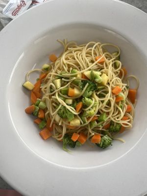 Veggie Spaghetti w/Olive Oil  at El Bellavista in Acapulco