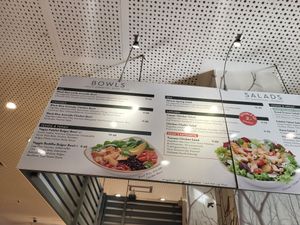  at Dean & David - Hbf in Frankfurt