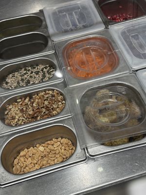 ingredients  at Dean & David - Hbf in Frankfurt