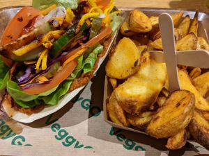 Taco und Wedges 🤤 at VeggyGO in Aachen