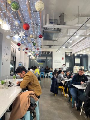 Steaming   at Rice Bar - Market Place in Washington