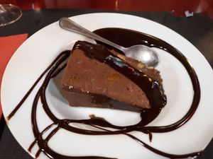 Pastís d'agar-agar amb fruites i xocolata. at Damunt un cel de fil in Terrassa