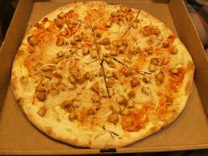 Vegan Smart Buffalo Chicken Pizza  at Pizzetta in Mystic