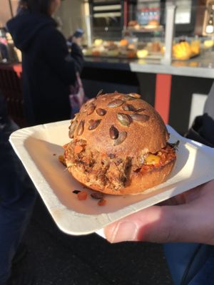 burger  at Disneyland - The Gourmet Vegan in Chessy