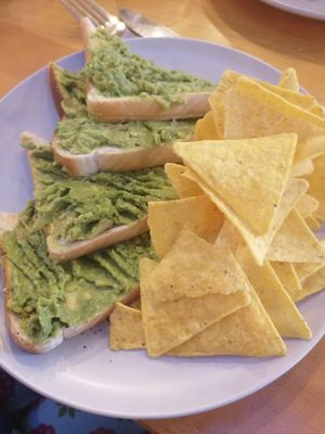 Avocado toast (minus red onion & chilli flakes) at Sugar Daddy's Café in Worcester