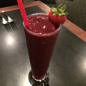smoothie at Mustard Seed Cafe - Montrose in Akron