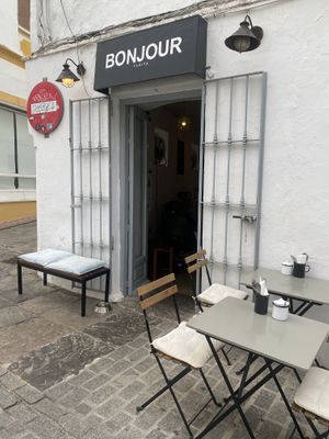 Entrada   at Bonjour in Tarifa