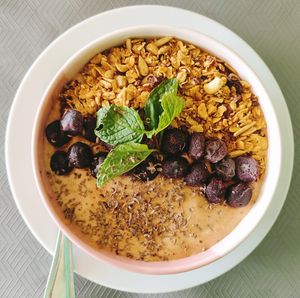 Coco bowl with blueberries at Melon Café in Amed