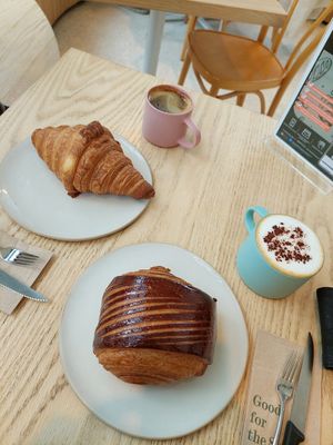 Croissant and pain au chocolat at Ethique Plant-based in Istanbul