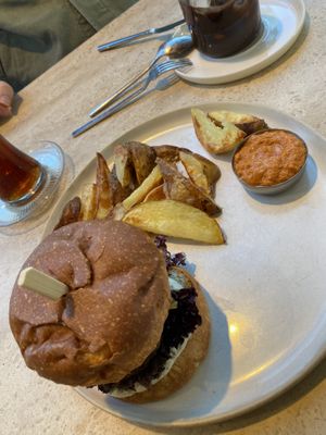 Hamburger  at Ethique Plant-based in Istanbul