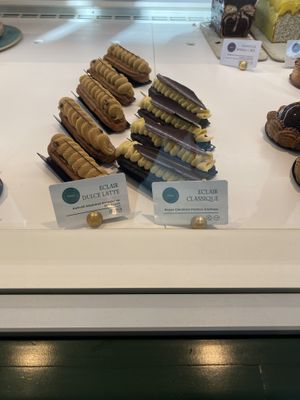 Ekler çeşitleri  at Ethique Plant-based in Istanbul