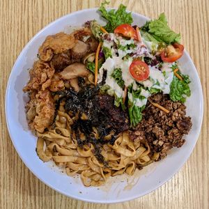 Vegan Minced Meat Mala Lion Mane Dry Pan Mee at So Green in East Singapore