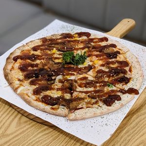 Vegan Teriyaki Lion Man Pizza at So Green in East Singapore
