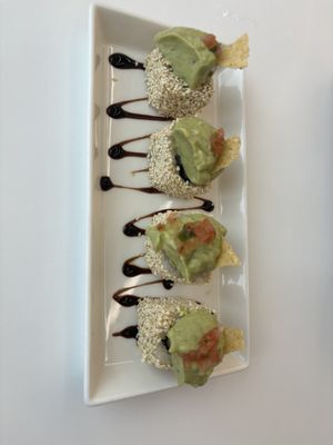 Guacamole Maki  #Veganuary at iVegan 爱素 - Katong in Central Singapore