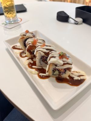 Sushi (forgot the name)  at iVegan 爱素 - Katong in Central Singapore