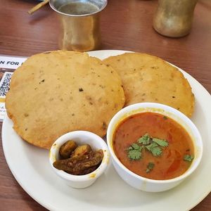 Bedmi Masala Poori and Aloo Sabzi at Tatta Chulha in Vancouver