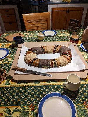 La rosca de reyes vegana at Musabbaha Vegan Bakery in Puebla