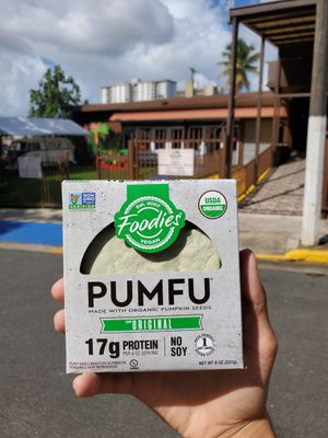 Pumfu (como tofu pero de semilla de calabaza/pumpkin seeds) at Bio Shack Store in San Juan
