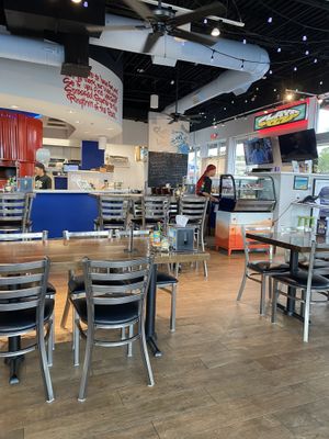 Seating   at Playa Pizza in Windermere