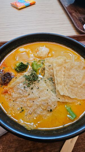  at Greendot 绿一点 - Asia Square in Central Singapore