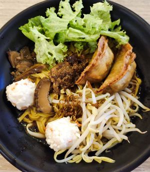 Mee pok at Greendot 绿一点 - Asia Square in Central Singapore