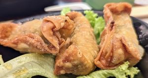 Gyoza at Greendot 绿一点 - Asia Square in Central Singapore