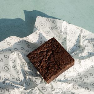 the gorgeous fudgy Rebels Brownie  at Greenrebel in The Hague