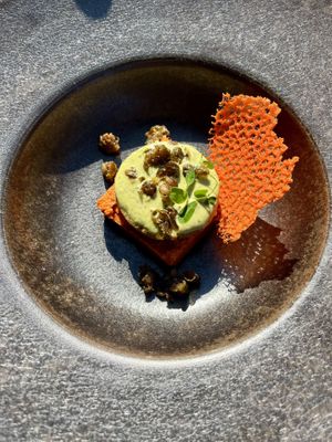 ‘Filet American’ van geroosterde wortel  at Floris - Restaurant Prins Hendrik in Oosterend