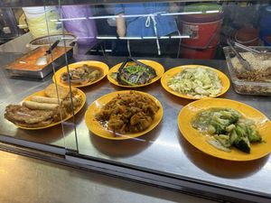   at Ming Yi Vegetarian 明意素 in Central Singapore