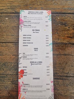  at Mundi Café in Charneca Da Caparica