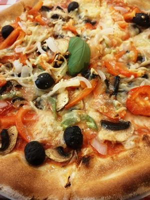 The only vegan Pizza on the Menu at Pizzeria Cucina dei Fratelli in Vila Do Conde