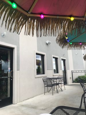 Outside seating area at Tulum Fresh Mexican Grill in Jackson