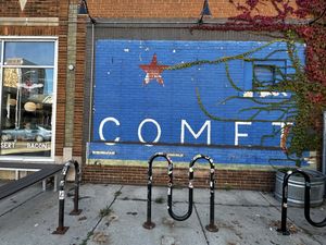 Fun outside   at Comet Cafe in Milwaukee
